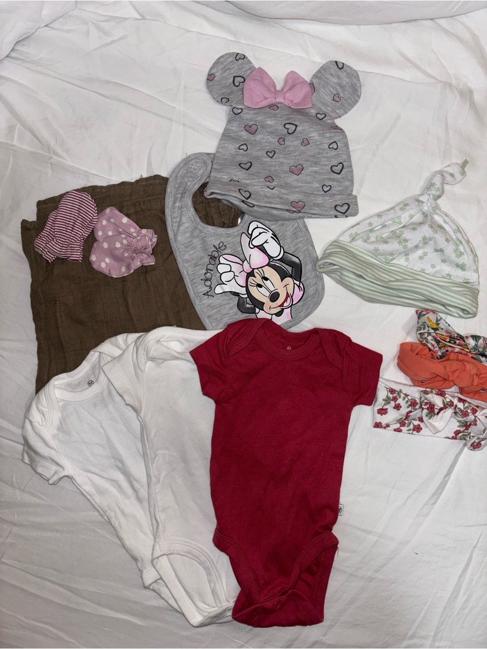 Newborn baby bundle: 12 items